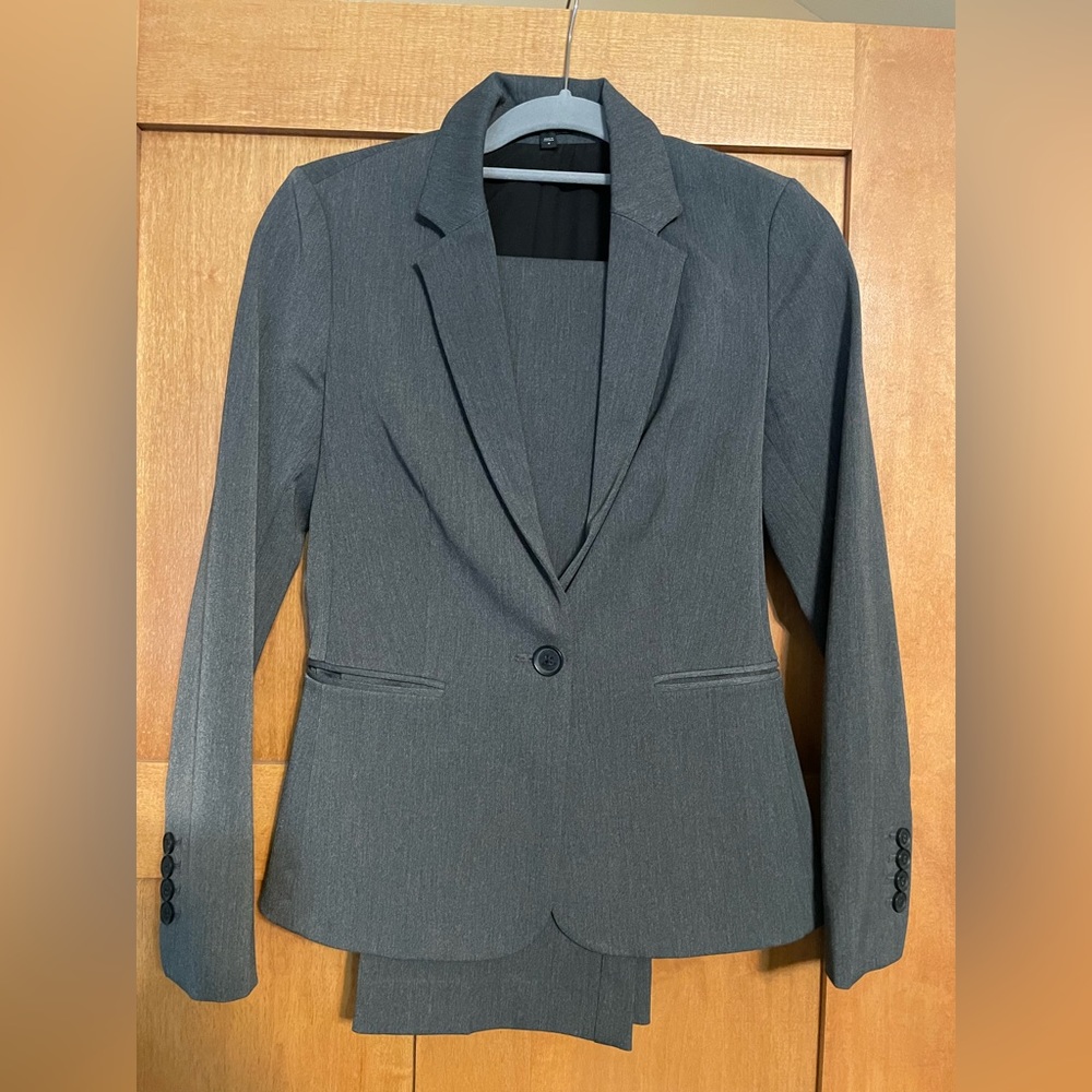 Express Ladies Pant Suit
